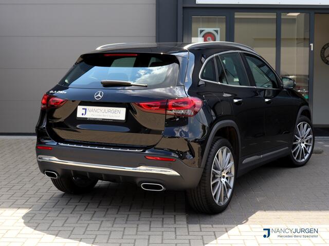 Mercedes-Benz GLA-KLASSE 250 e Business | AMG Limited | Two Tone Leder | MBUX | Parkeer Pakket | Camera | Spiegel Pakket | 20" LM AMG |