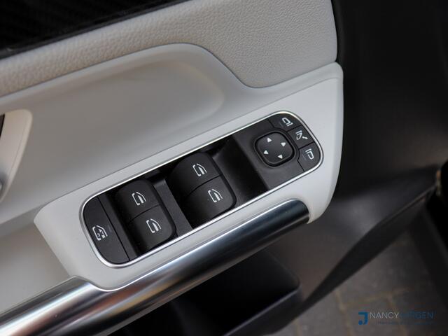 Mercedes-Benz GLA-KLASSE 250 e Business | AMG Limited | Two Tone Leder | MBUX | Parkeer Pakket | Camera | Spiegel Pakket | 20" LM AMG |