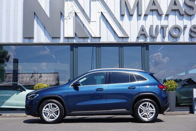 Mercedes-Benz GLA-KLASSE 250 e Progressive Distronic Carplay