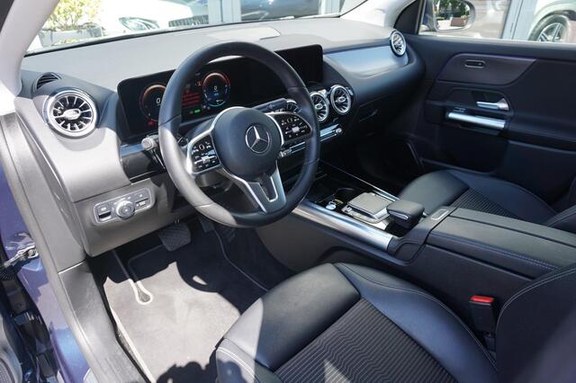Mercedes-Benz GLA-KLASSE 250 e Progressive Distronic Carplay