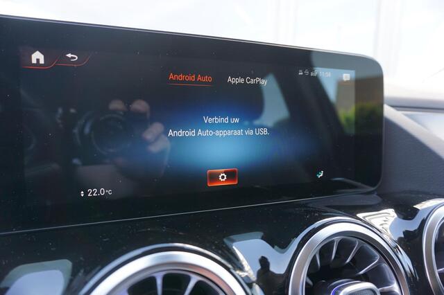 Mercedes-Benz GLA-KLASSE 250 e Progressive Distronic Carplay