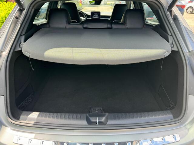 Mercedes-Benz GLA-KLASSE 200 d Business Solution AMG cruise, navi, camera, mat