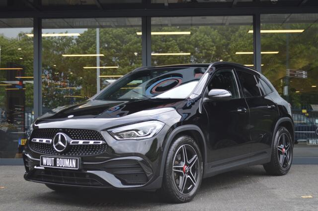 Mercedes-Benz GLA-KLASSE 200 AMG Led Widescreen Sfeer Camera Night Augmented Pdc