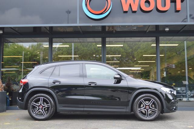 Mercedes-Benz GLA-KLASSE 200 AMG Led Widescreen Sfeer Camera Night Augmented Pdc