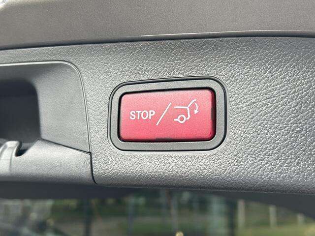 Mercedes-Benz GLA-KLASSE 200 AMG // Camera // Sfeerverlichting // Night Pakket // Augmented Reality // Carplay // 19" Muli Spaak Velgen