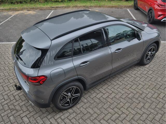 Mercedes-Benz GLA-KLASSE 250 e AMG Line 360 CAM | CarPlay | 19 inch | Elektrische Trekhaak