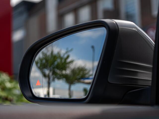 Mercedes-Benz GLA-KLASSE 200 AMG Line CAMERA 19 INCH DODEHOEK WIDESCREEN MULTI LED