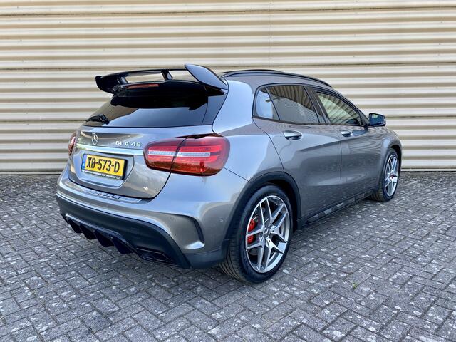 Mercedes-Benz GLA-KLASSE AMG 45 4MATIC Premium Plus [ Full option,nieuwstaat,dealer o.h ]