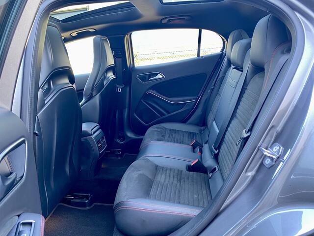 Mercedes-Benz GLA-KLASSE AMG 45 4MATIC Premium Plus [ Full option,nieuwstaat,dealer o.h ]