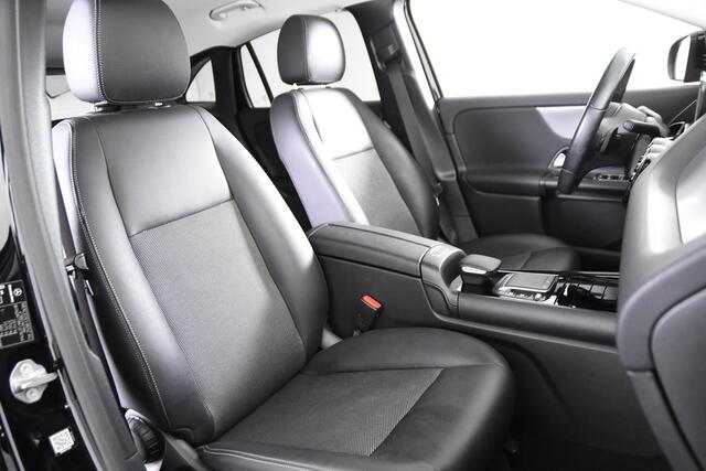 Mercedes-Benz GLA-KLASSE 180 Business Solution *1ste Eigenaar*Leer*Parkassist*Navigatie*Stoelverwarming*