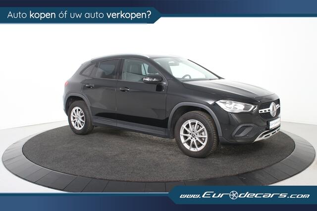 Mercedes-Benz GLA-KLASSE 180 Business Solution *1ste Eigenaar*Leer*Parkassist*Navigatie*Stoelverwarming*