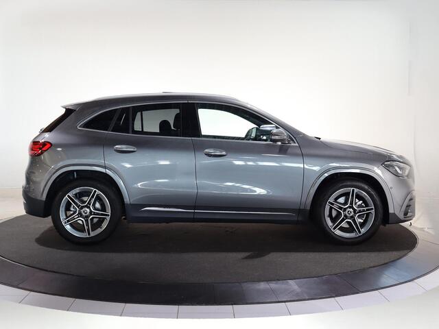 Mercedes-Benz GLA-KLASSE 180 Business Solution AMG Mercedes-Benz GLA 180 Business Solution AMG