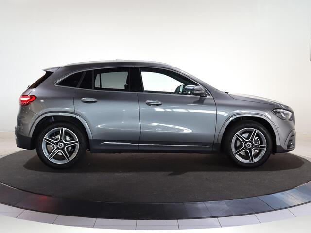 Mercedes-Benz GLA-KLASSE 180 Business Solution AMG | Panoramaschuifdak | Premium Plus | head-up display | Trekhaak