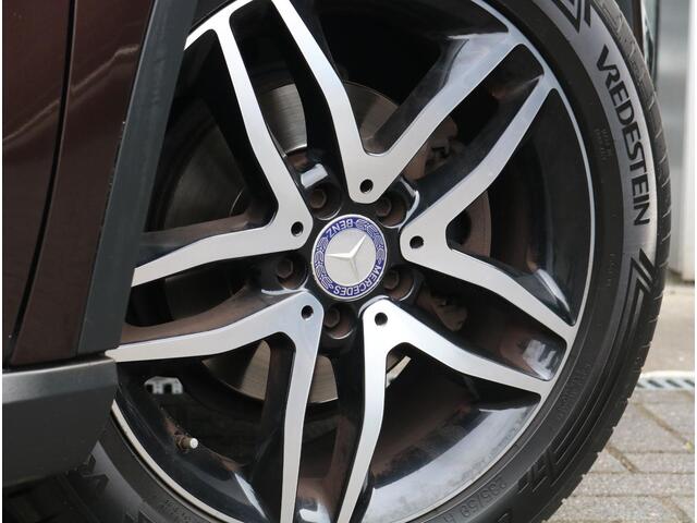 Mercedes-Benz GLA-KLASSE 180 Ambition | Panoramadak