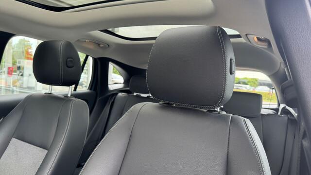 Mercedes-Benz GLA-KLASSE 180 Business Solution