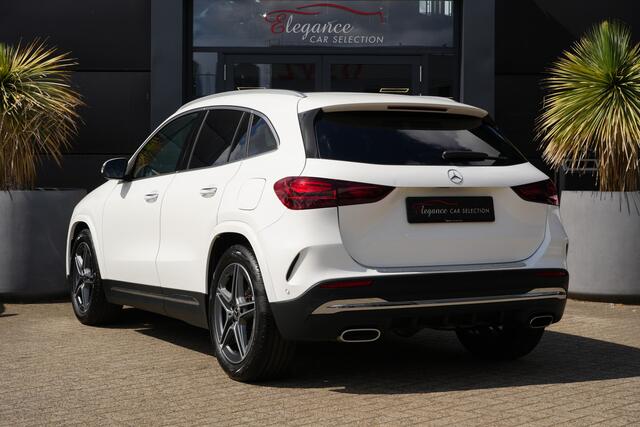 Mercedes-Benz GLA-KLASSE 180 Star Edition AMG Line 136pk Panoramadak/Stoelverwarming/360Camera