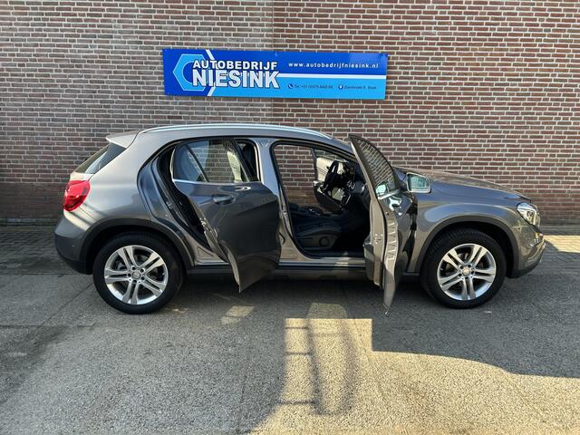 Mercedes-Benz GLA-KLASSE 200 Automaat