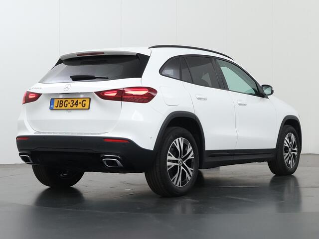 Mercedes-Benz GLA-KLASSE 250 e Star Edition AMG Line | Navigatie | Parkeercamera | Stoelverwarming | Keyless Go |