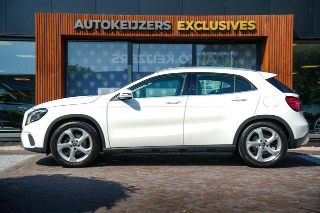 Mercedes-Benz GLA-KLASSE 180 Sport Edition Panoramadak Airco Stoelverw. PDC