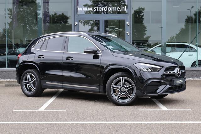 Mercedes-Benz GLA-KLASSE 250 e Edition AMG Line l Facelift l Panoramadak l MBUX l Camera l Dodehoek assistent l Keyless Go l LED adaptief l Sfeerverlichting l Winterpakket l Spiegel pakket l I Stuur/stoel verwarming I Elektrische kofferklep I Electr. bedienbare achterklep l Stoel