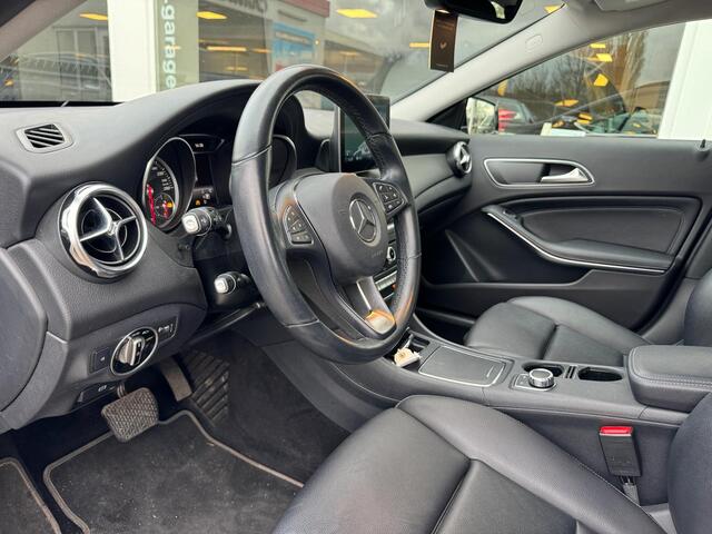 Mercedes-Benz GLA-KLASSE 180 Business Solution