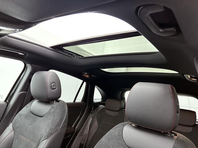 Mercedes-Benz GLA-KLASSE 250 e Business Solution AMG | Panoramaschuifdak | Nightpakket | GUARD 360 ° Vehicle protection Plus | Smartphone Integratie | MULTIBEAM LED | Parkeerpakket met achteruitrijcamera |