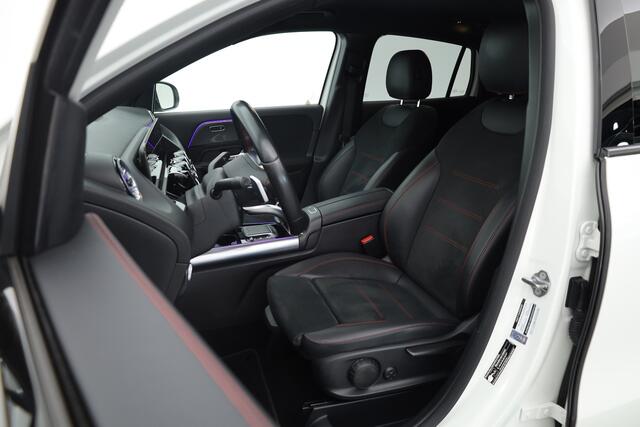 Mercedes-Benz GLA-KLASSE 250 e AMG Line | Augmented Reality | Burmester | Trekhaak | All Season | Dodehoek