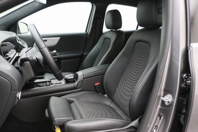 Mercedes-Benz GLA-KLASSE 250 e Business Solution Luxury Limited LED, Virtual Cockpit, Camera, Navigatie, Lane Assist, DAB