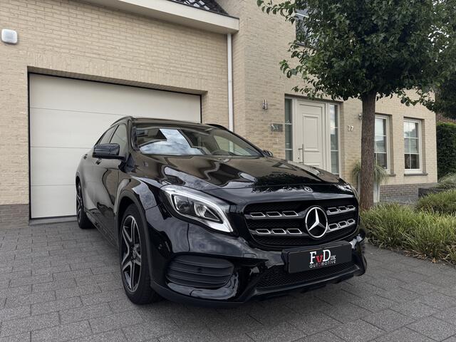 Mercedes-Benz GLA-KLASSE 180 AMG Aut Panoramadak SportLeder Nightpakket Navi Keyless Led Camera 19" Pdc