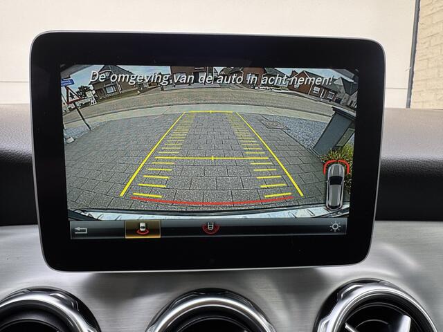 Mercedes-Benz GLA-KLASSE 180 AMG Aut Panoramadak SportLeder Nightpakket Navi Keyless Led Camera 19" Pdc