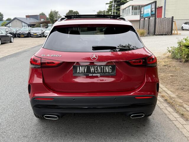 Mercedes-Benz GLA-KLASSE 250e AMG 218PK PanooTrekhaak