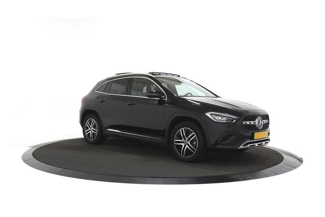 Mercedes-Benz GLA-KLASSE 250 e AMG Line
