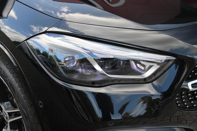 Mercedes-Benz GLA-KLASSE 250 e AMG LINE "NIEUW MODEL!" | PANORAMISCH SCHUIF/KANTEL DAK | ELEKTRISCH BEDIENBARE VOORSTOELEN MET GEHEUGENFUNCTIE EN "ZITKINEMATICA" | DRAADLOZE APPLE CARPLAY/ANDROID AUTO | NIGHT PAKKET: DAKRELING ZWART, ZIJRUITEN EN ACHTERRUITEN ZWART, LICHTMETALEN 