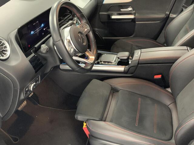 Mercedes-Benz GLA-KLASSE 250 e AMG Line PANORAMADAK | TREKHAAK | RONDOM ZICHT CAMERA | COMPLETE AUTO!