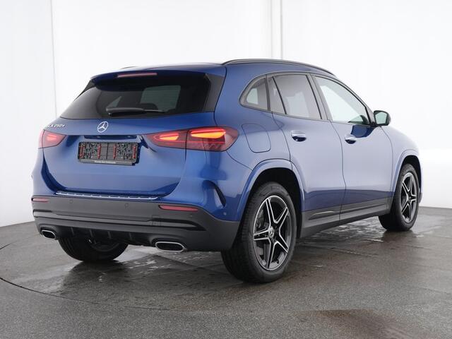 Mercedes-Benz GLA-KLASSE 250 e AMG Plug-In Hybride Edition AMG Line | Night Pakket | Distronic | 360° Camera | AC en DC Laden | MultiBeam Koplampen | Stuur en Stoeverwarming. Inclusief 24 maanden Mercedes-Benz Certified garantie voor Europa.