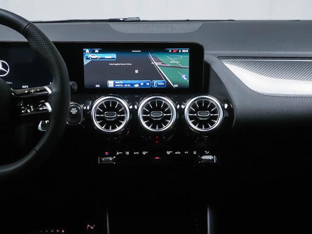 Mercedes-Benz GLA-KLASSE 250 e AMG Plug-In Hybride AMG Line | MultiBeam Koplampen | Dodehoekassist | 11 kW LAden | Stuur en Stoelverwarming. Inclusief 24 maanden Mercedes-Benz Certified garantie voor Europa.