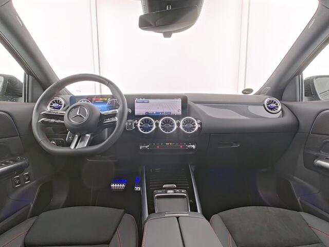 Mercedes-Benz GLA-KLASSE 250 e AMG Plug-In Hybride AMG Line | Night Pakket | Panorama Schuif-Kanteldak | 11kW Laden | Stuur en Stoelverwarming. Inclusief 24 maanden Mercedes-Benz Certified garantie voor Europa.
