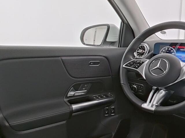 Mercedes-Benz GLA-KLASSE 250 e Plug-In Hybride Edition Progressive Line | Panorama Schuif-Kanteldak | MultiBeam Koplampen | Thermotronic Airco | Distronic. Inclusief 24 maanden MB Certified garantie voor Europa.