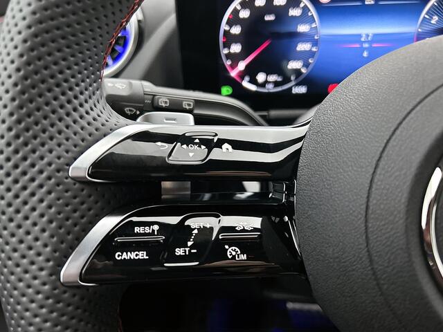 Mercedes-Benz GLA-KLASSE 180 Business Solution AMG | Trekhaak | Parkeerpakket met achteruitrijcamera | EASY PACK achterklep | Sound system | Stoelverwarming voor | KEYLESS GO | MULTIBEAM LED |