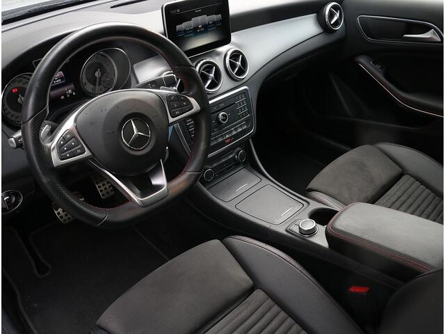 Mercedes-Benz GLA-KLASSE 180 AMG Line | Panoramadak