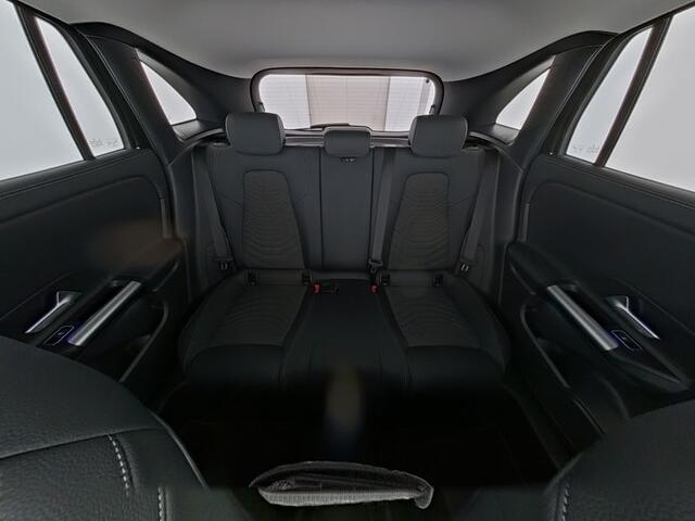 Mercedes-Benz GLA-KLASSE 250 e Plug-In Hybride Edition Progressive Line | Night Pakket | Multibeam Koplampen | Distronic | 11 kW Laden | Stuur en Stoelverwarming. Inclusief 24 maanden MB Certified garantie voor Europa.