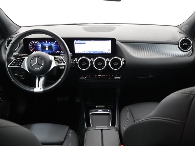 Mercedes-Benz GLA-KLASSE 250 e Business Solution Luxury | Winter pakket | Widescreen | Stoelverwarming |