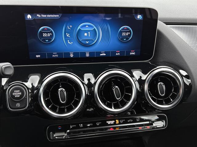 Mercedes-Benz GLA-KLASSE 200 Automaat Luxury Line | Trekhaak | Parkeer Pakket | Stoelverwarming | Spiegel pakket | High-performance led-koplampen | Inclusief 24 maanden Mercedes-Benz Certified garantie voor Europa.