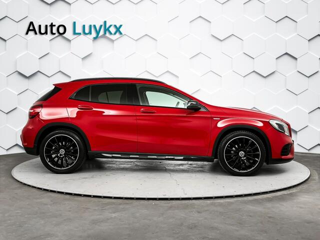 Mercedes-Benz GLA-KLASSE 200 Premium Automaat | Navigatie | Elektrische Achterklep | Lederen Bekleding