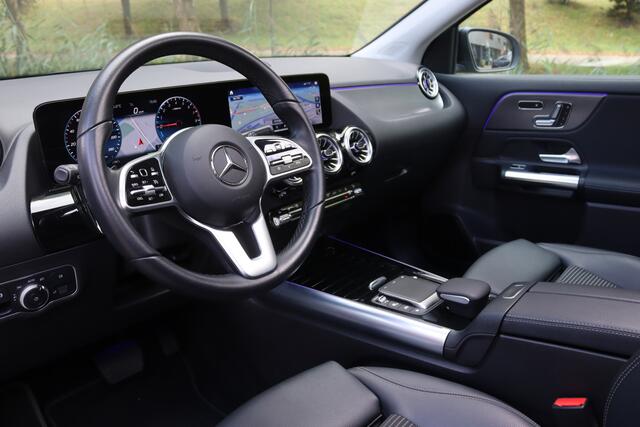 Mercedes-Benz GLA-KLASSE 250 e Progressive Night Pano/LED/Leder/Keyless/Camera/Elek. stoelen/Dodehoek/19"/Trekhaak wegkl.