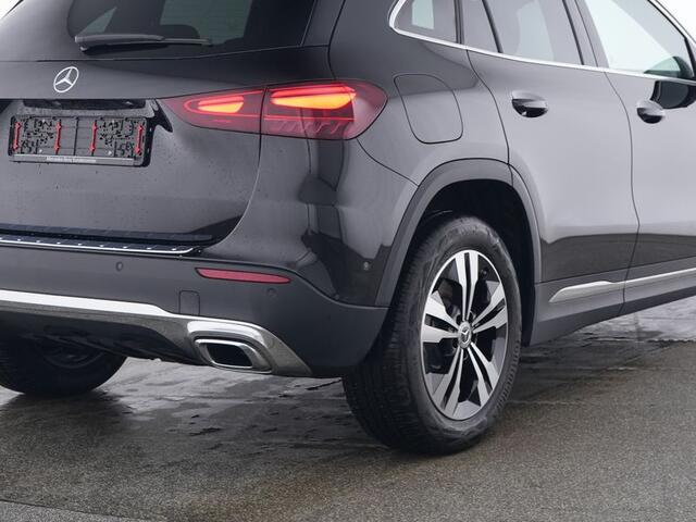Mercedes-Benz GLA-KLASSE 250 e Plug-In Hybride Trekhaak | AC en DC Laden | Dodehoek Assist | 360° camera | Ledkoplampen | Stuur en SToelverwarming. Inclusief 24 maanden Mercedes-Benz Certified garantie voor Europa.