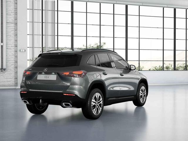 Mercedes-Benz GLA-KLASSE 180 Business Solution Luxury