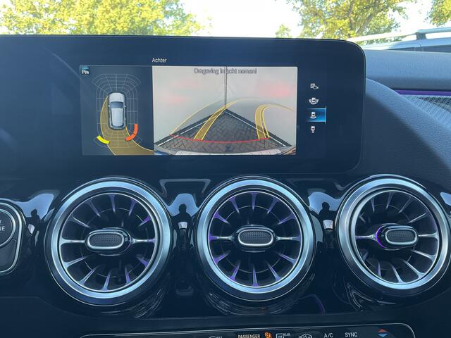Mercedes-Benz GLA-KLASSE 180 Aut7 Solution AMG Pano.dak Stoel elctr+verw. Carplay Camera Business