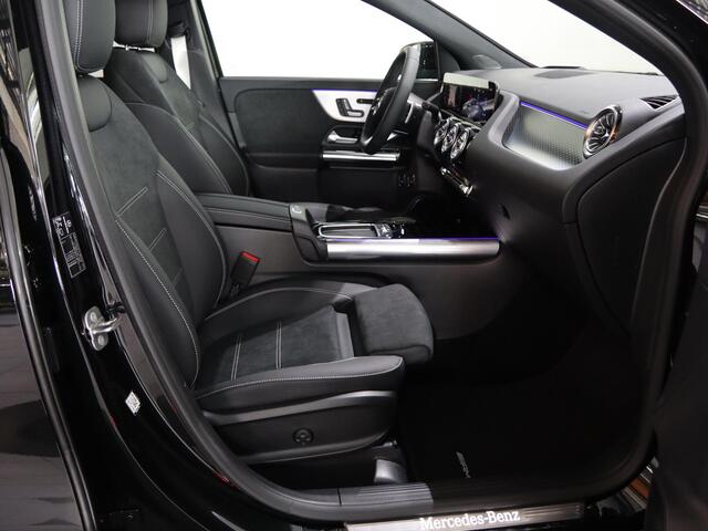 Mercedes-Benz GLA-KLASSE 250e Business Solution AMG | AMG Line plus | Panoramaschuifdak | 20" AMG-velgen | Head-Up | Parkeerpakket | Nightpakket |