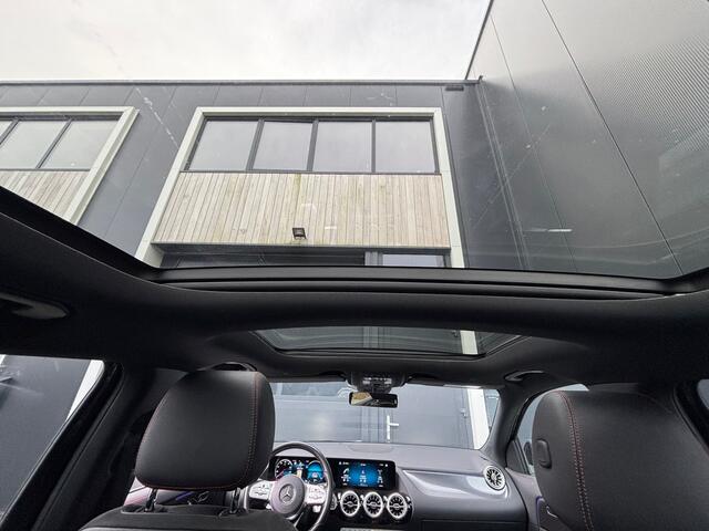 Mercedes-Benz GLA-KLASSE 250 e AMG Line PANODAK CAMERA KEYLESS SFEERVERLICHTING